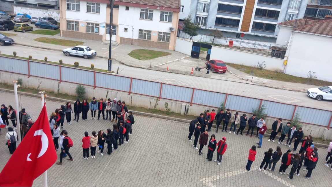 Fatih Anadolu Lisesinde Deprem tatbikatı yapıldı....